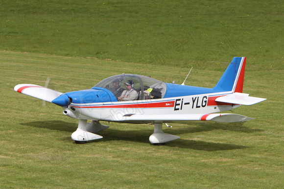 EI-YLG Robin HR200-120B